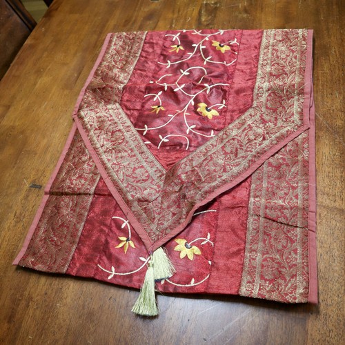 Jacquard floral embroidered - floral,