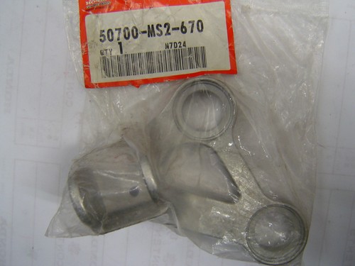 Left front foot rest plate - left,
