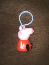 KIDS PEPPA PIG  PLASTIC KEY RING AGES 3 PLUS   BIRTHDAY CHRISTMAS  KEYS