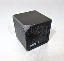 Ford Mondeo Focus Transit Kuga Black Relay F0AB-14B192-AA G1UHQ 12V 40A/20A