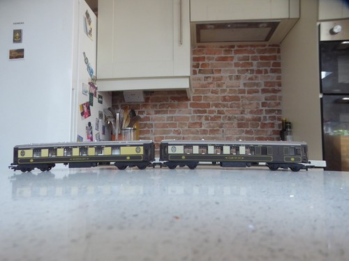 Hornby railroad pullmans - 2,