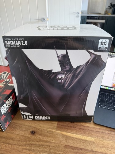 Todd mcfarlane batman - todd, black