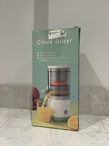 Citrus juicer machine - citrus, with