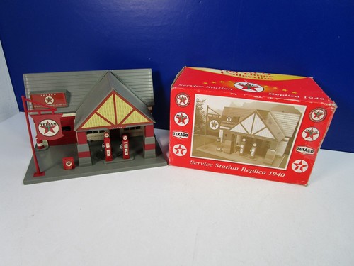 Texaco garage service station - garage,