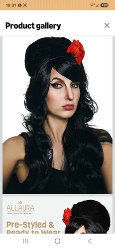 Amy winehouse bee hive - amy,