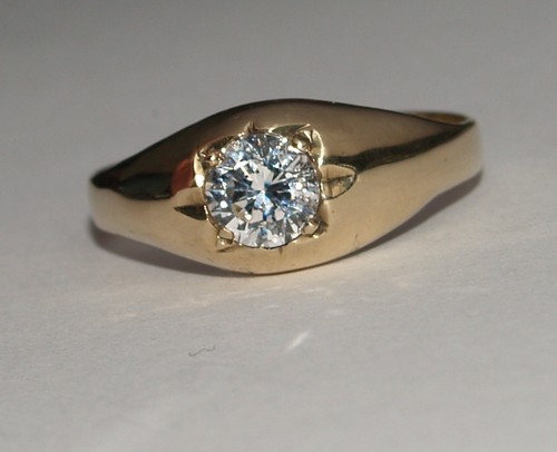 9ct yellow gold solitaire - yellow, cz