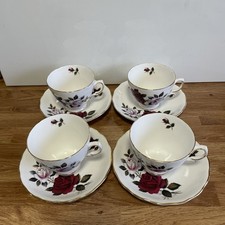 Vintage Colclough Amoretta Rose Pattern Set Of 4 Cups And Saucers - Beautiful
