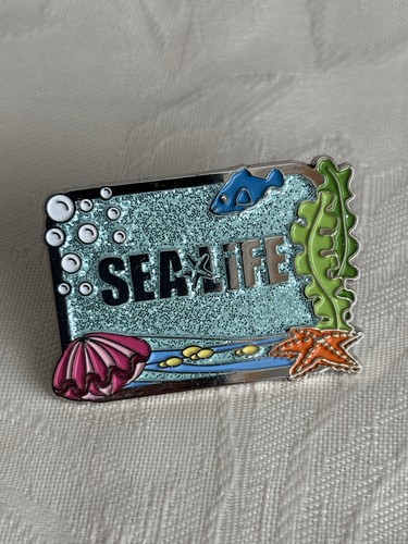Pin badge sea life centre - badge,