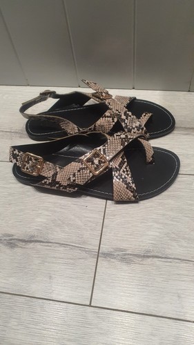 Sandals size - size, 4