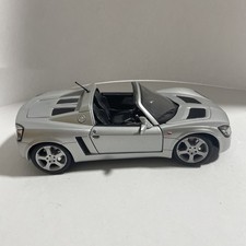 Maisto 1/18 Scale Diecast