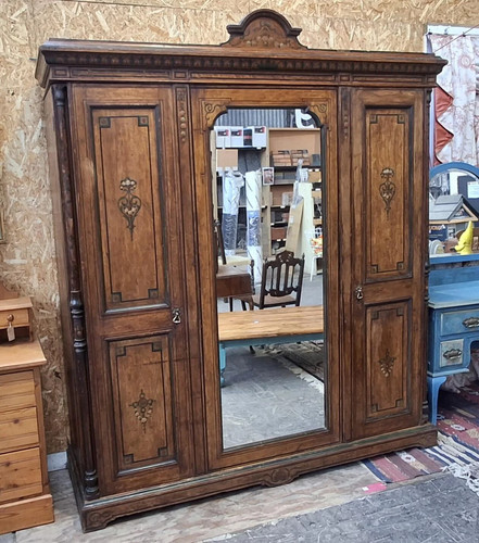 Antique linen press with - linen,
