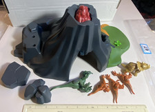 NP067 Playmobil Dinosaur Volcano with bundle of five dinosaur toys play set