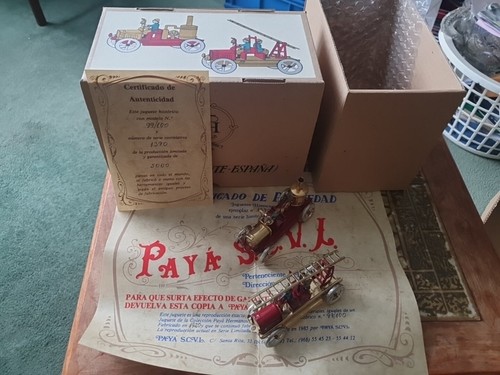 Vintage paya tin plate fire - paya,