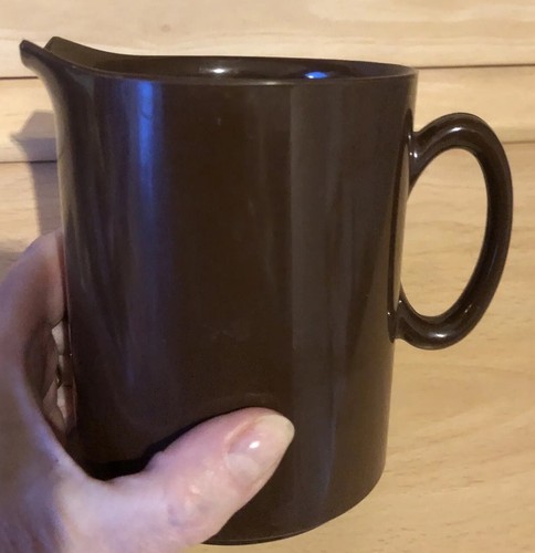 Vintage retro brown melaware - brown,