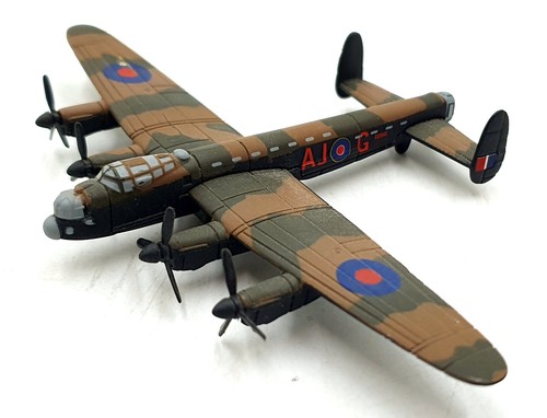 Corgi 12cm wingspan cs90331 - corgi,