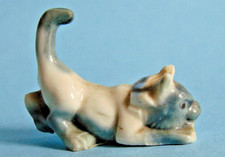 Classic vintage ceramic Wade Whimsies figurine of a Cat Kitten