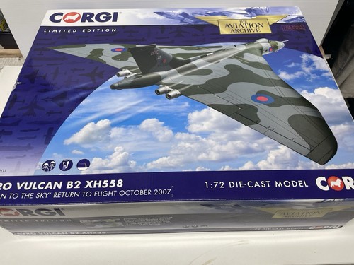 Corgi avro vulcan xh558 - avro, b2
