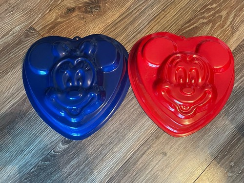 Disney mickey and minnie mouse - mickey,