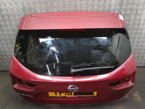Nissan qashqai tailgate boot - nissan,