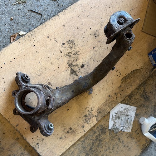 Steering knuckle wheel hub - knuckle,