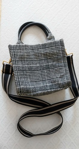 Houndstooth dogtooth grab - dogtooth,