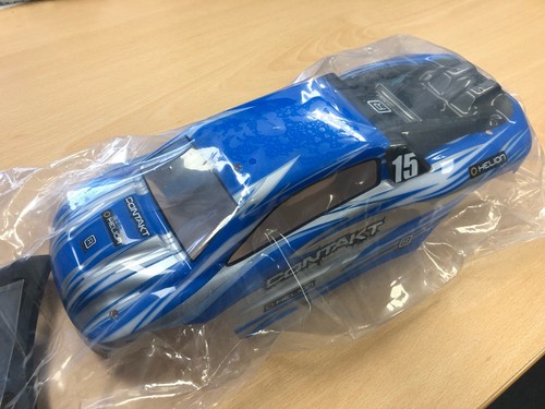 Scale stadium truck - rc,