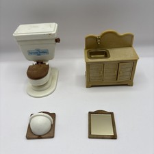 Sylvanian Families Vintage  Toilet Loo With Flushing Toilet and sink
