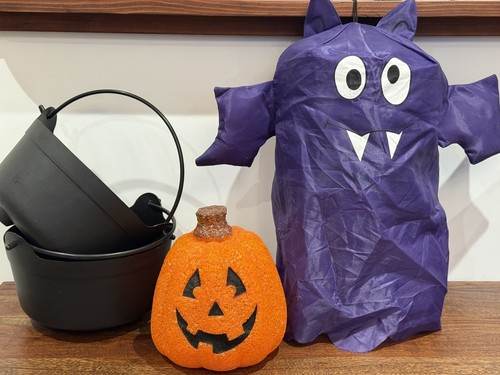Halloween decor job - halloween,
