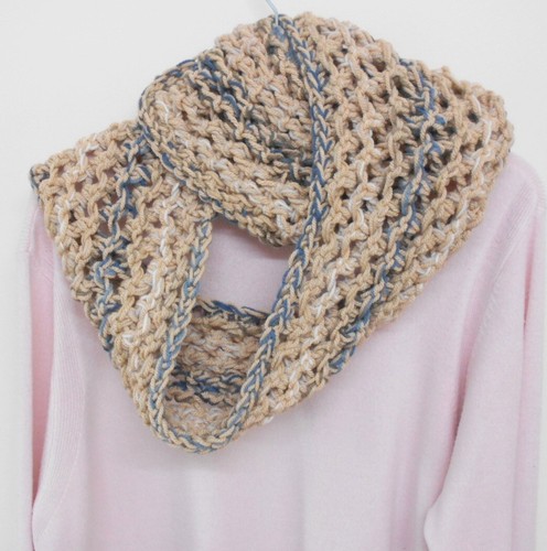 Handknitted infinity scarf - handknitted,
