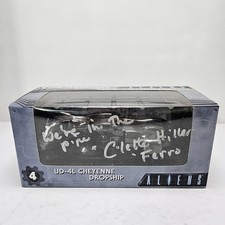 RARE & SIGNED! NECA Aliens