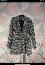 BOOHOO BOUCLE BLACK AND WHITE