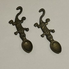 Pair of vintage vintage brass lizard-handled spoons / ritual spoons (set of two)