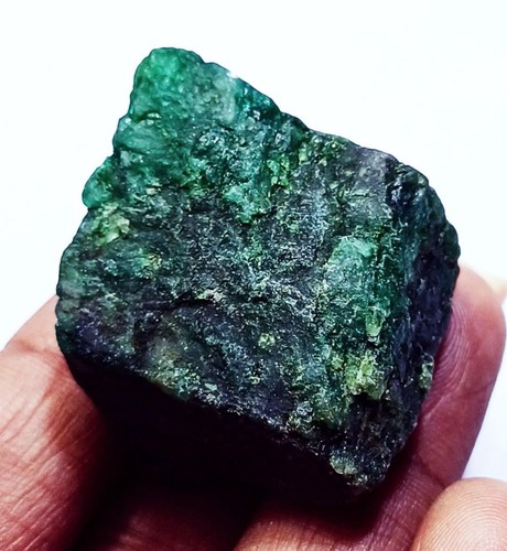 Natural green beryl - beryl, rough