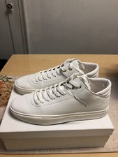 Bee inspired men sneakers Size 9 New With Box