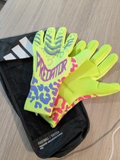 adidas predator pro goalkeeper gloves. Green.size 8