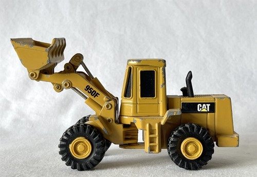 Retro ertl die - retro, die-cast