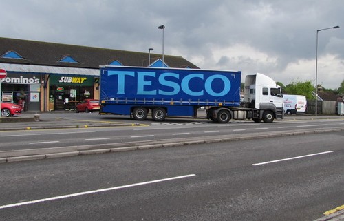 Photo 6x4 tesco - lorry, enters