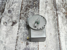 Mirror mechanical self-timer