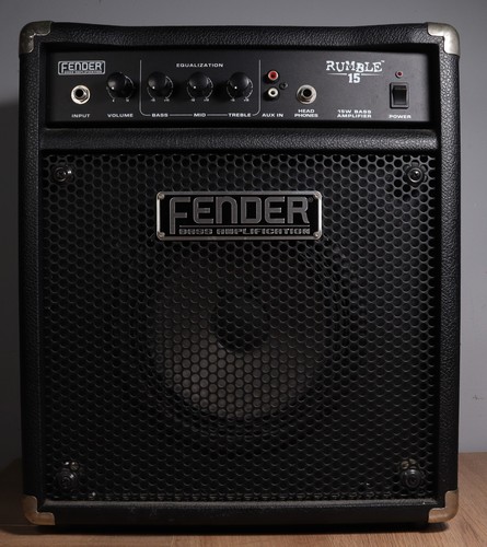 Fender rumble watt - 15, bass