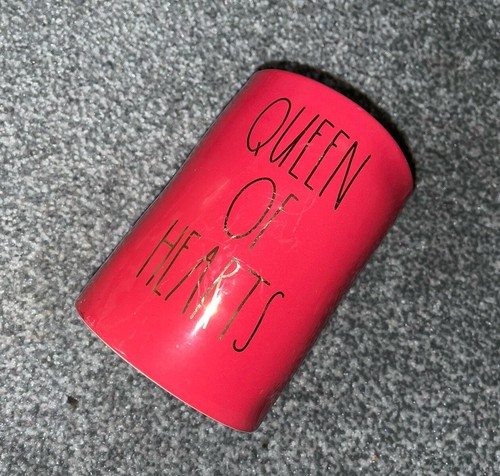 Rae dunn red queen - dunn,