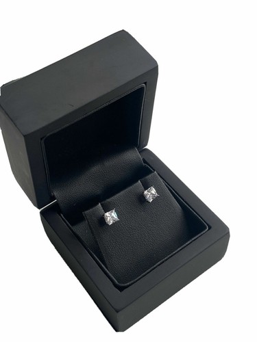 White gold finish - , cut