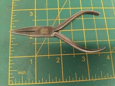 VINTAGE WILKINSON 3.75" INCH PLIERS. MOD 1954 PX10T19550