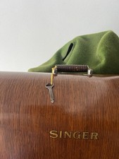 Excellent Antique 1931 Singer 99k Hand Crank Sewing Machine + Case + Extras