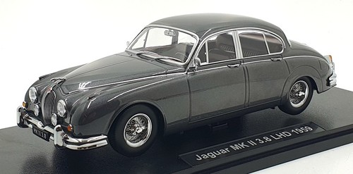 Scale diecast - 1/18,