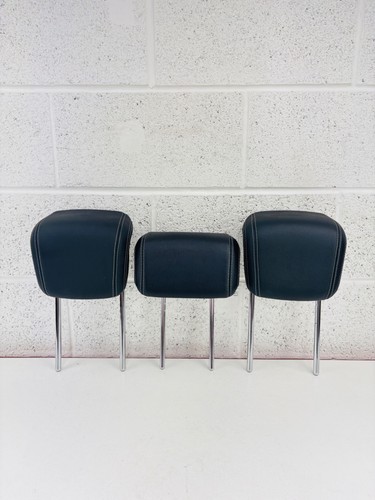 Headrest rear set - headrest,
