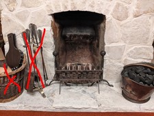 JOB LOT Fireplace set. Grate/