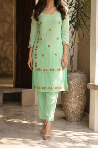 Mint green embroidered - green,