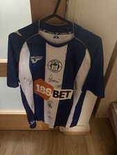 Squad Signed Wigan Athletic Shirt 2009/10 Season