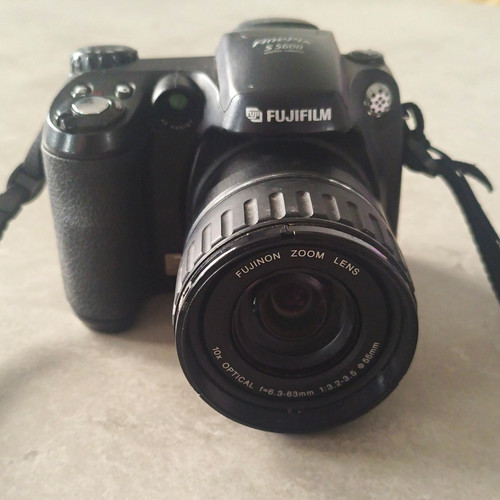 Fujifilm finepix s5600 1mp - fujifilm,