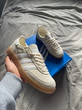 Cream Adidas Spezials